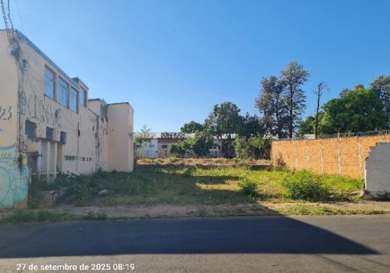 Terreno — Parque Sao Luiz