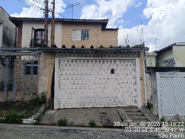 Casa — Vila Costa Melo