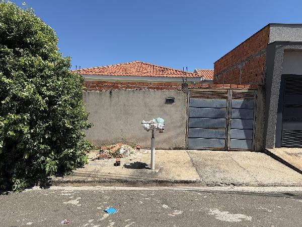 Casa — Jardim Nova Canaa