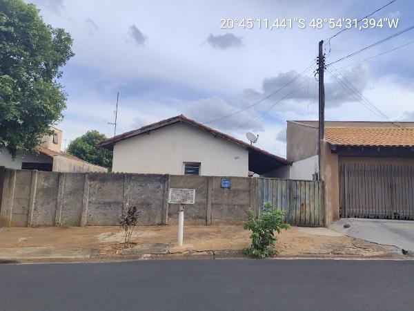Casa — Conjunto Habitacional Helio Cazarini