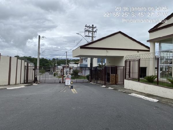 Casa — Campo Alegre