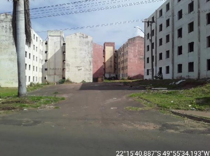 Apartamento — Conjunto Habitacional Paulo Lucio Noguei