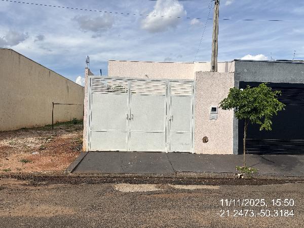 Casa — Residencial Portal Da Perola Ii