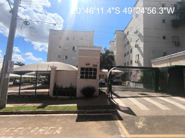 Apartamento — Residencial Colorado