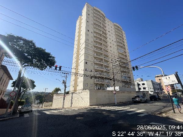 Apartamento — Centro