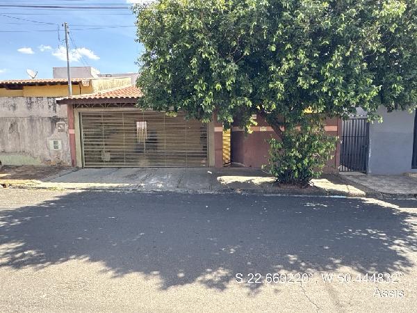 Casa — Nucleo Habitacional Dirceu Gomes Cervilh