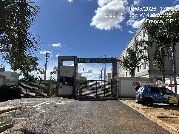 Apartamento — Vila Rezende