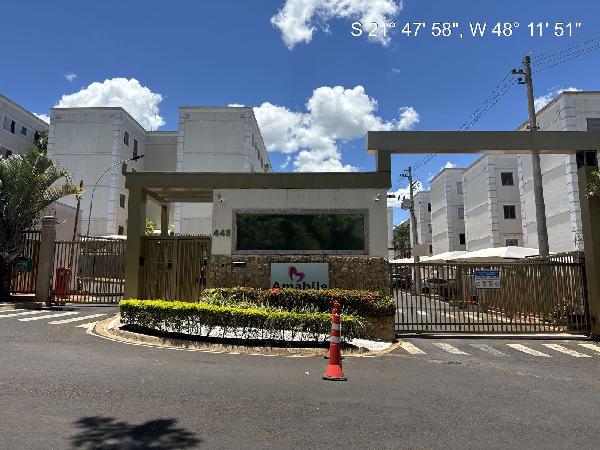 Apartamento — Jardim Quitandinha Ii