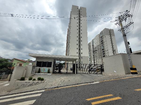 Apartamento — Tanquinho