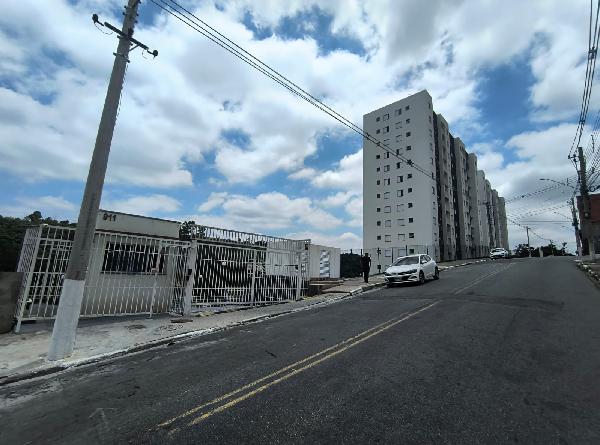 Apartamento — Jardim Luciana