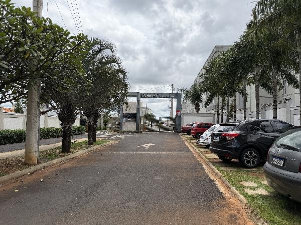Apartamento — Vila Rezende