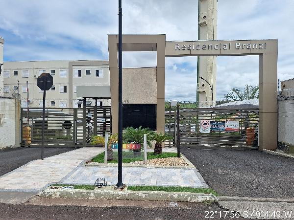 Apartamento — Jardim Maria Celia