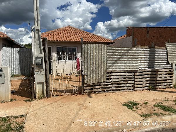 Casa — Loteamento Residencial Ipe-Mirim