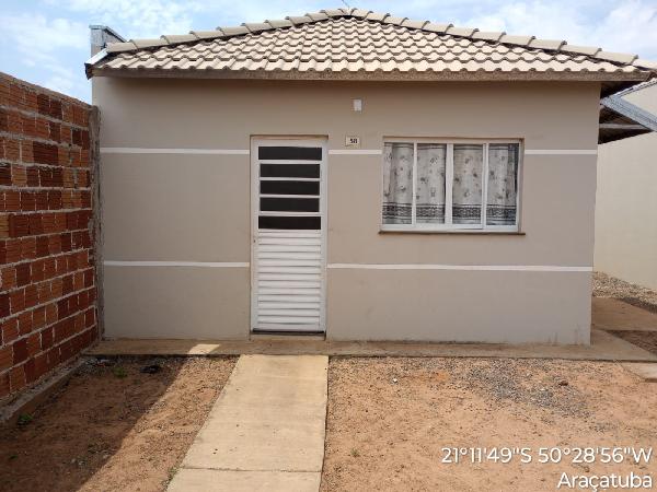 Casa — Conjunto Habitacional Luana Ii