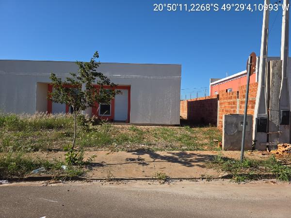 Casa — Jardim Girassol