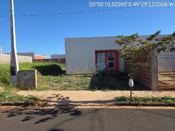 Casa — Jardim Girassol
